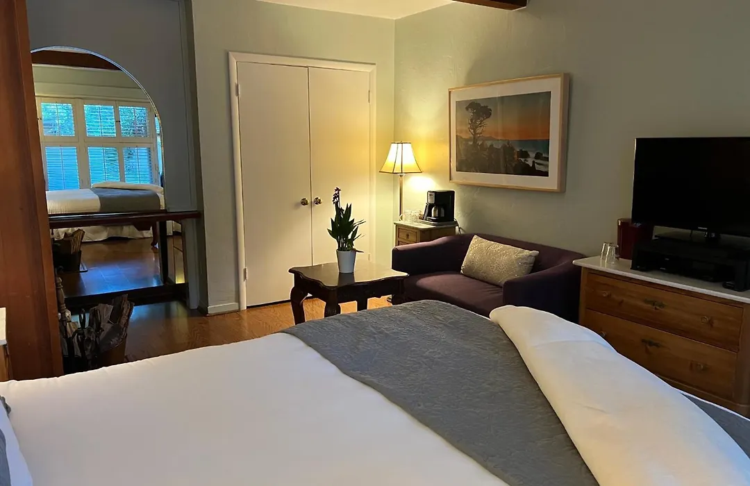 Carmel Garden Inn-1