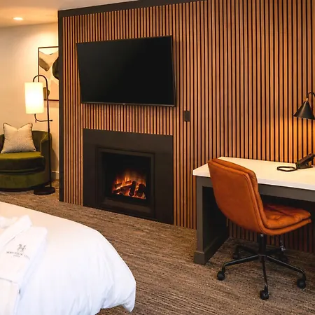 Wayside Inn-2